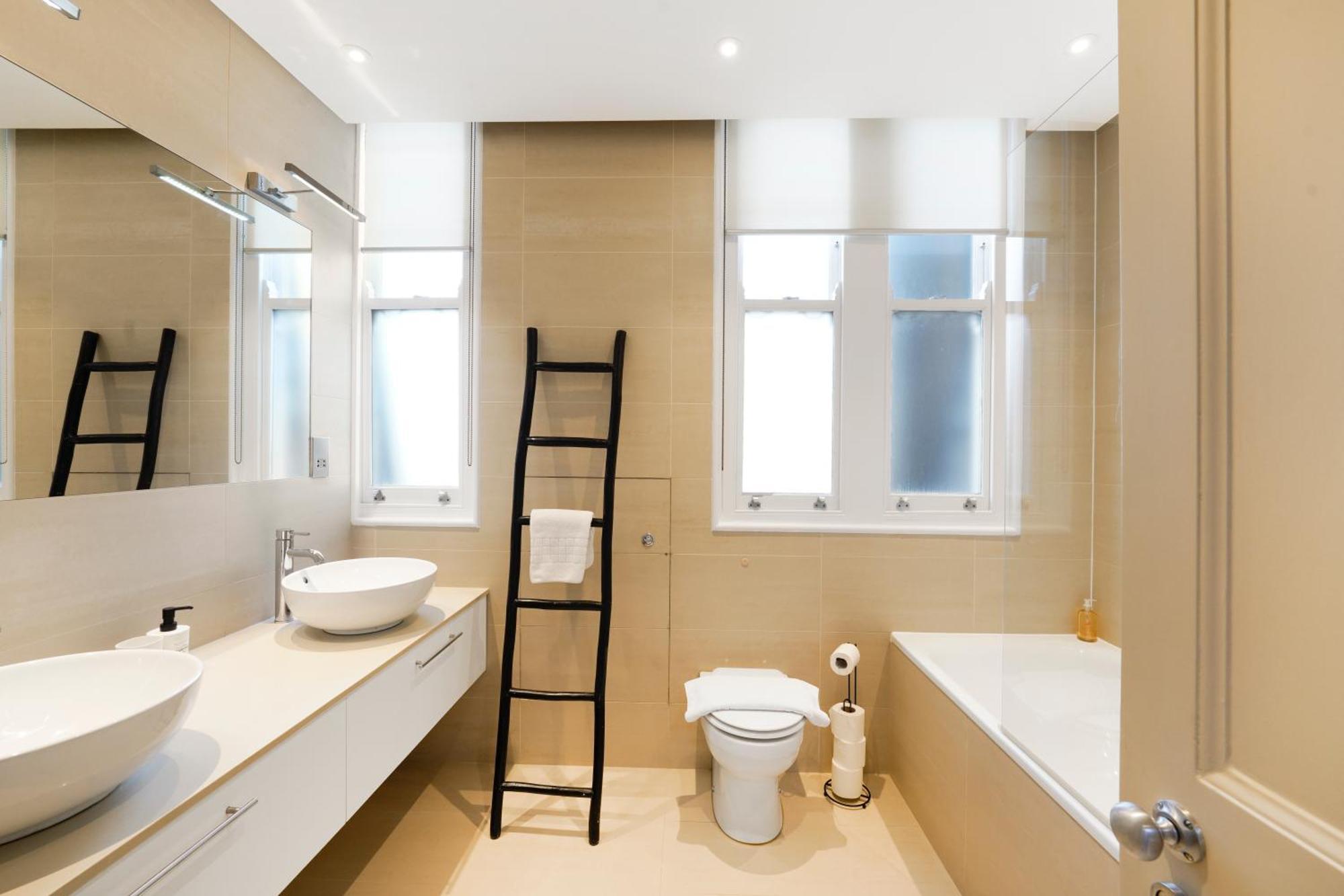 Spacious And Modern 4 Beds Home In Kensington London Ngoại thất bức ảnh